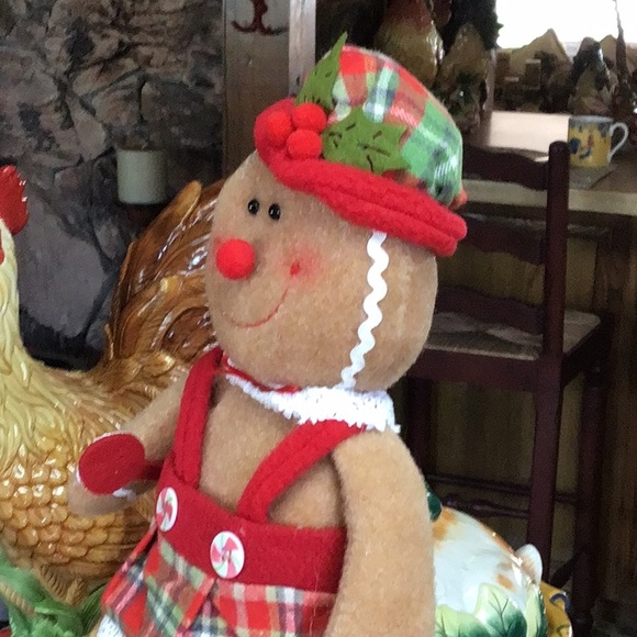 Gingerbread Girl 17”Christmas Farmhouse Cabin Holiday Decor NEW❤️❤️ - Picture 7 of 7